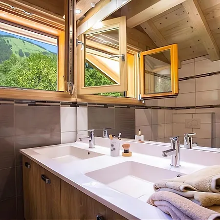 Amazing Chalet In With Garden Σπίτι διακοπών *